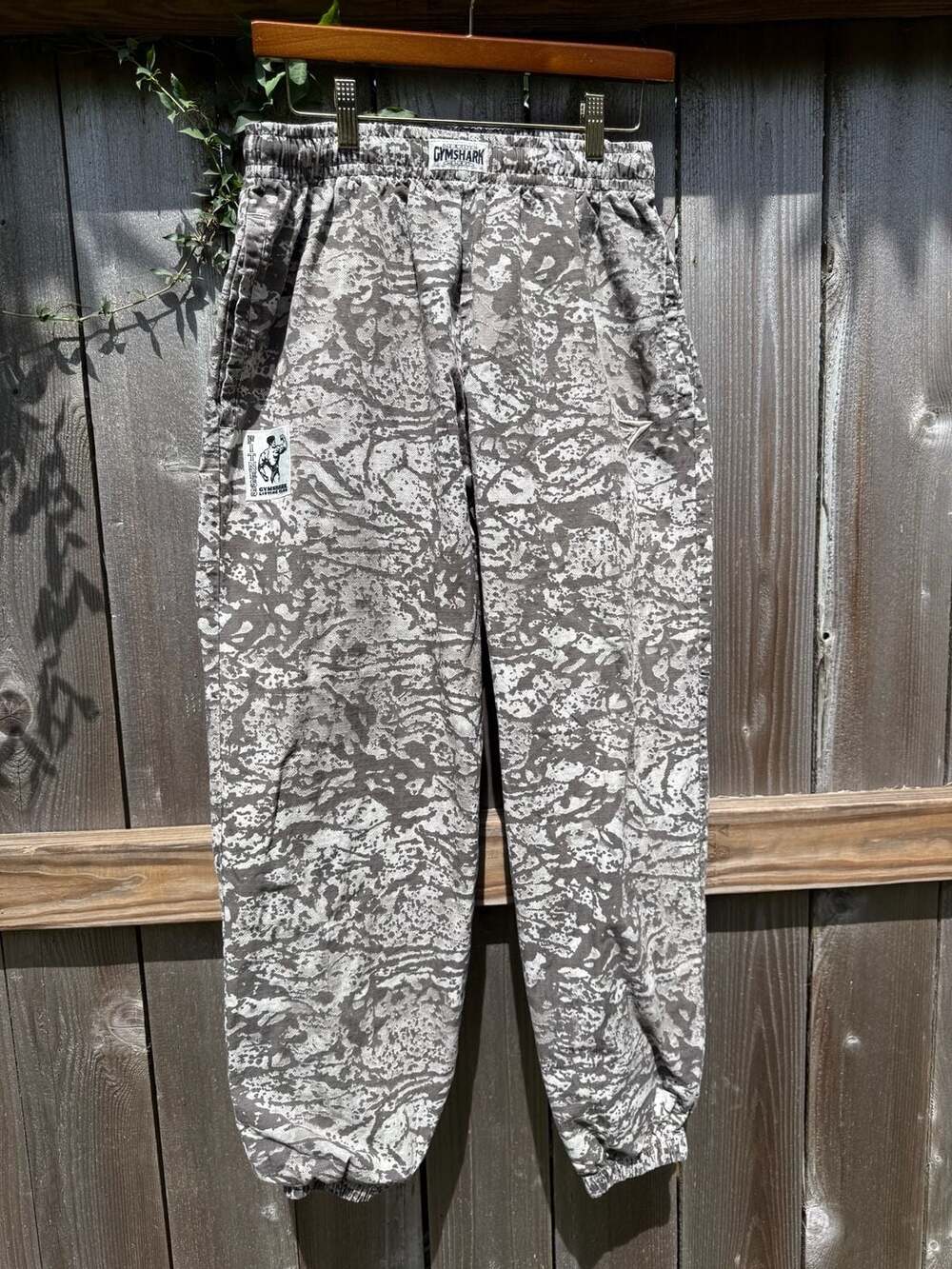 Gymshark Pumper Pants Size S Pebble Grey Camo Joggers